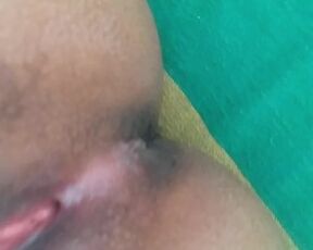 කෙඳිරි ගාන සද්දෙට බාඩු යනවා / Leaked Moaning Loud