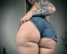 FREE PREVIEW - What is under my Shorts? - Rem Sequence