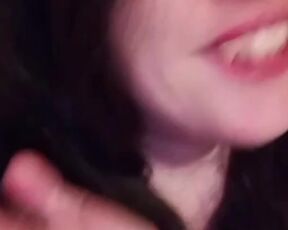 My Tinder Match Likes it When I Gag, He Made me Make my Pussy Squirt on Snapchat Should we Fuck IRL?